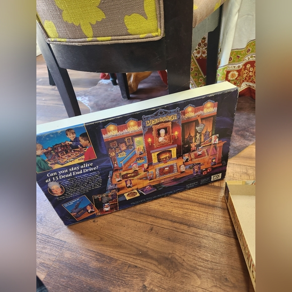 13 Dead End Drive Board Game Milton Bradley Near Complete 1993 - Picture 4 of 8